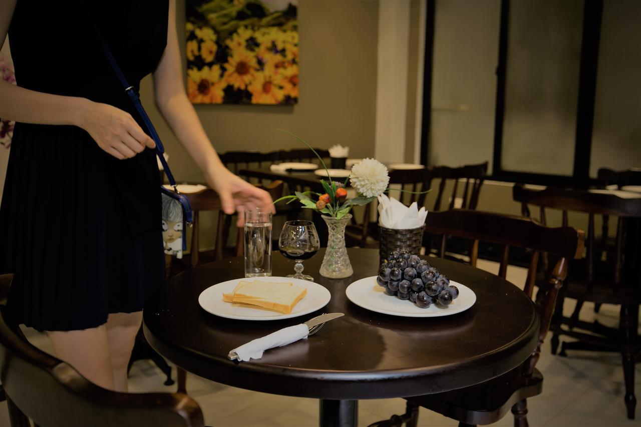 My Linh Hotel Hanoi Exteriör bild